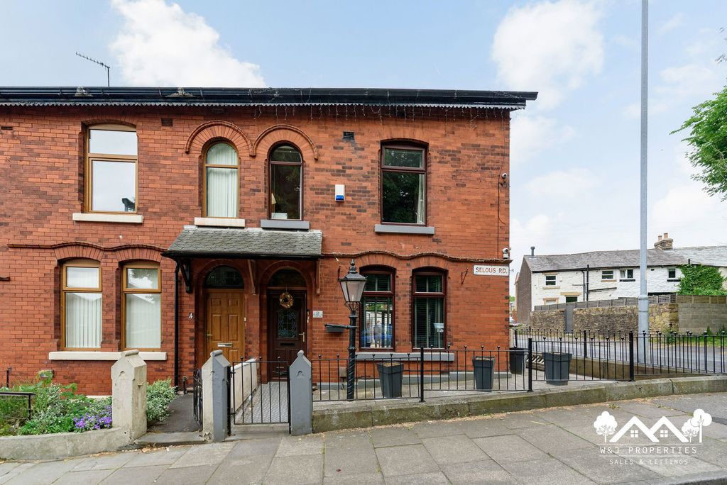 Property photo 1 of 33