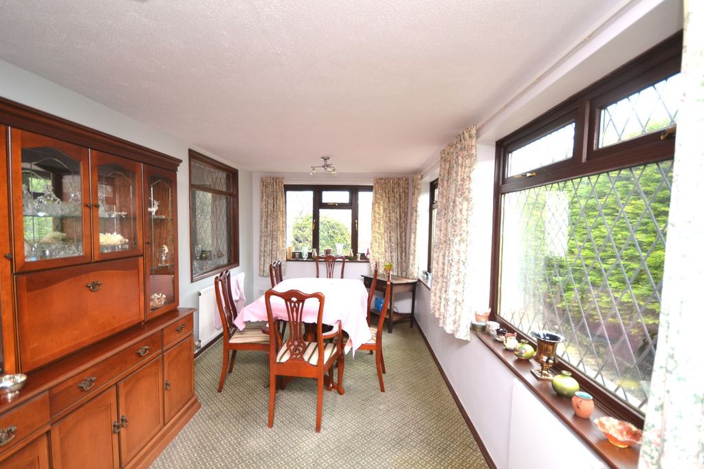 Property photo 2 of 23 Dining Room