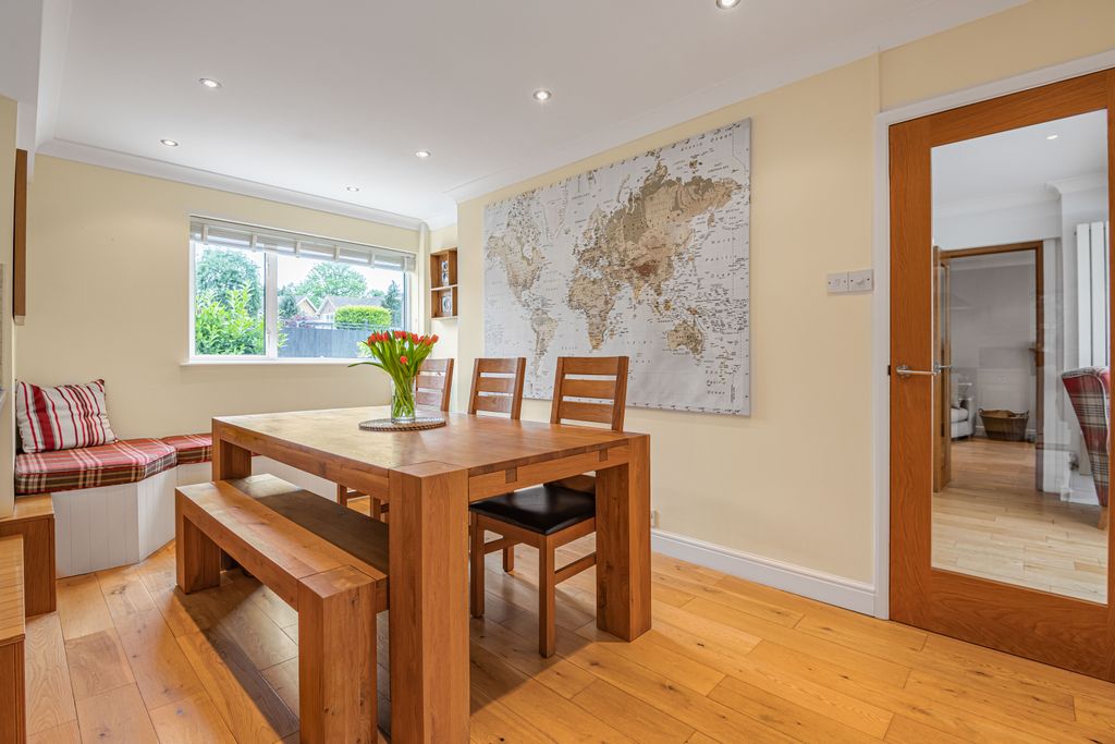 Property photo 3 of 29 Dining