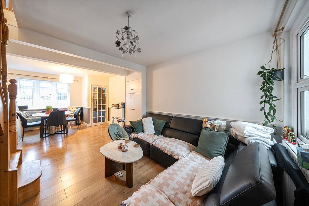 Property photo 2 of 13 Picture No. 36