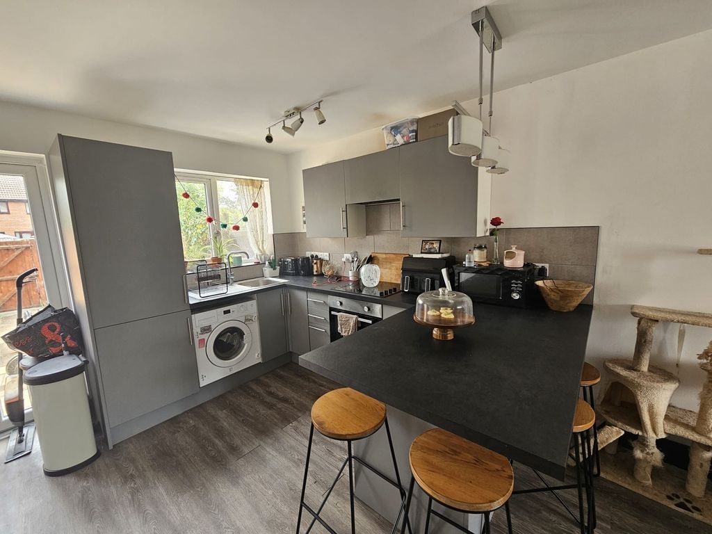 Property photo 3 of 13 Image