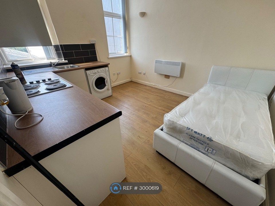Property photo 2 of 3