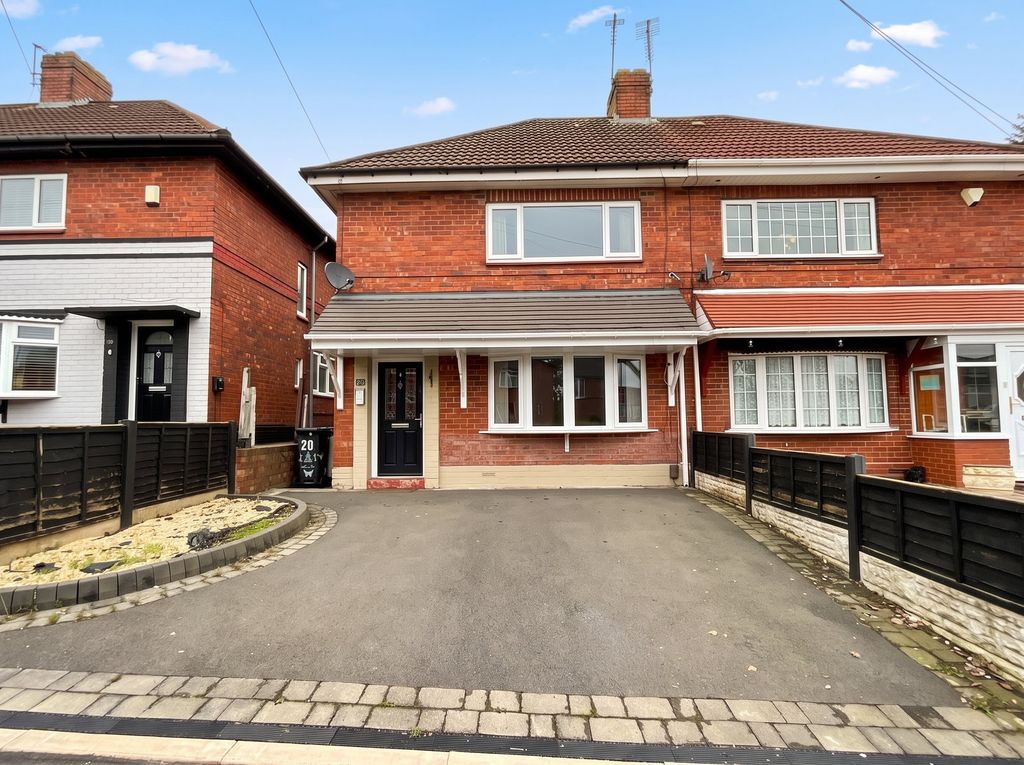 Property photo 1 of 8