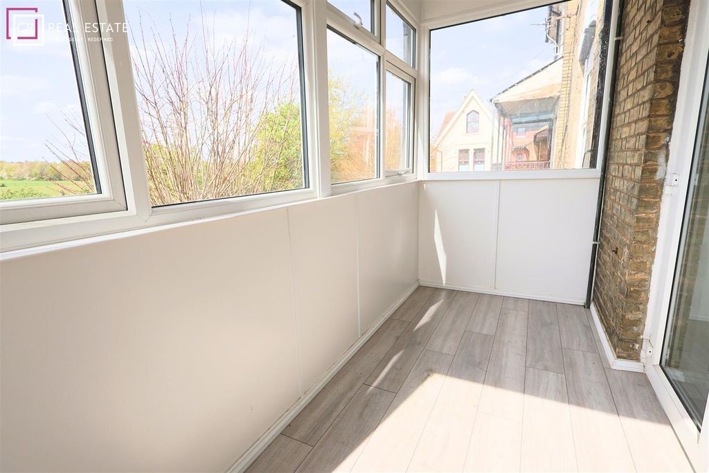 Property photo 3 of 9 Enclosed Balcony