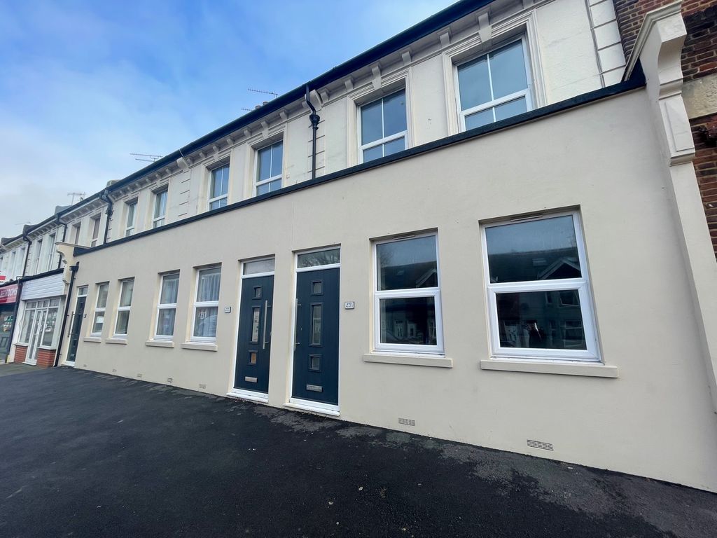 Property photo 1 of 9 Front