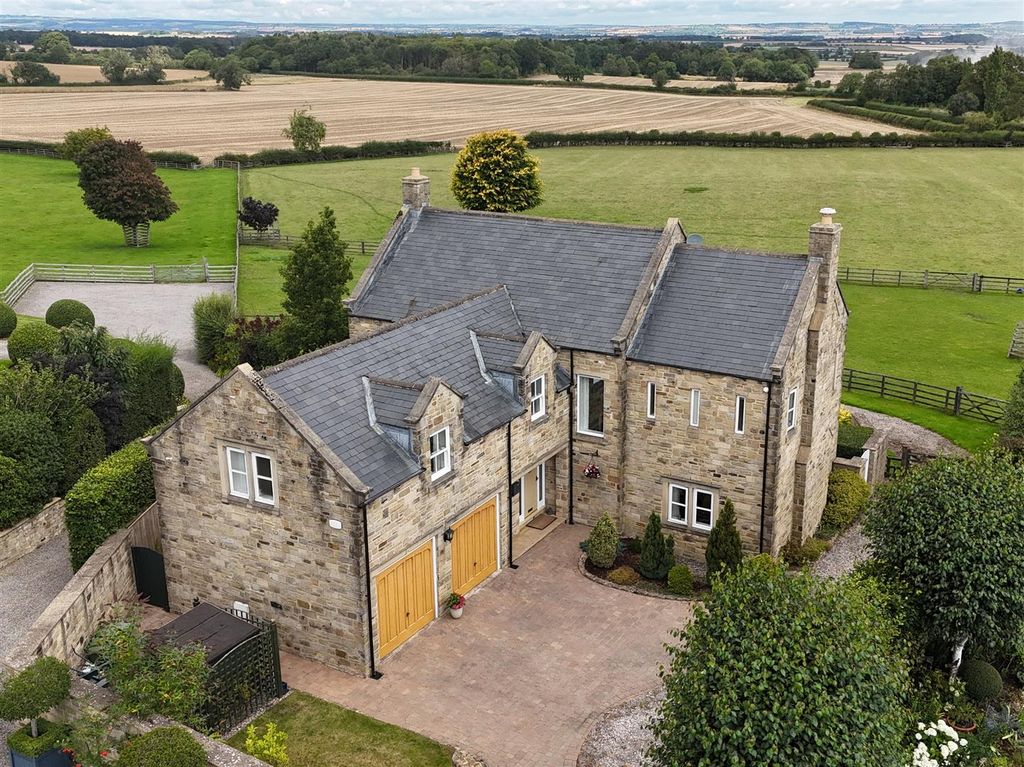 Property photo 1 of 50 Externally