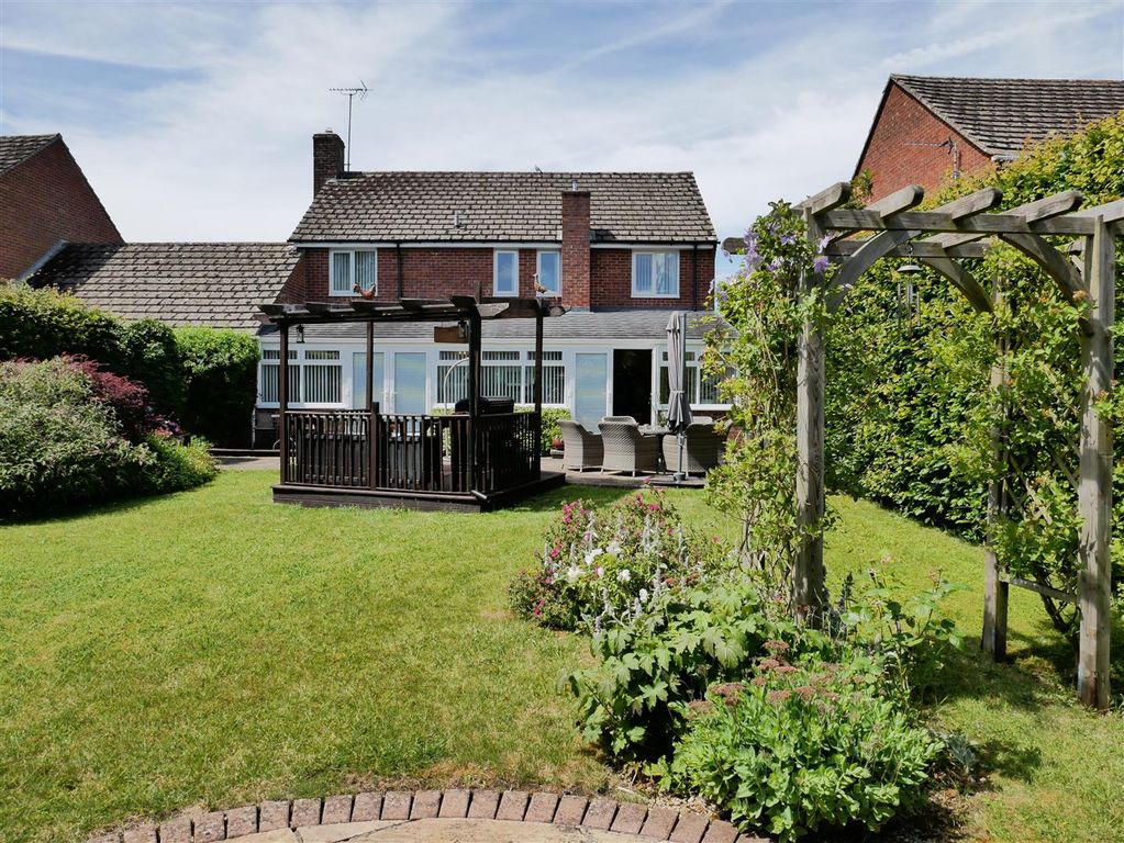 Property photo 3 of 34 Southerly Rear Garden