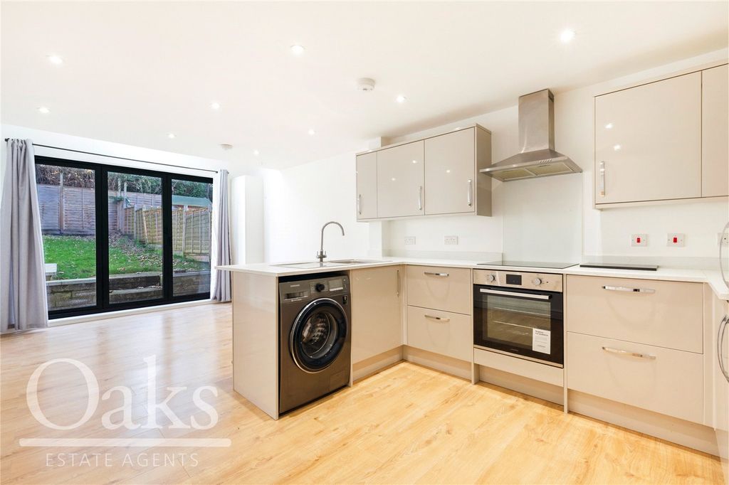 Property photo 2 of 8 Picture No. 01