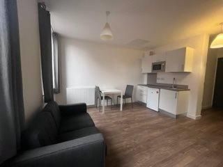 Property photo 2 of 3 414 2 Moorfields - Lounge.Jpg