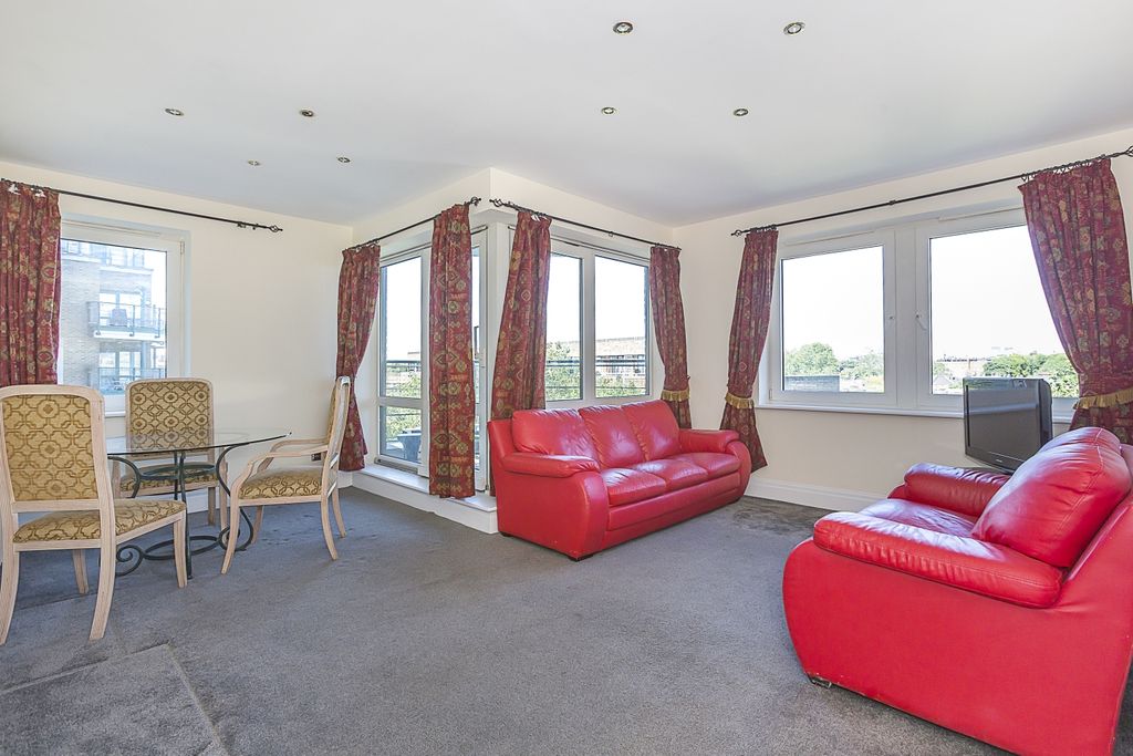 Property photo 3 of 12 Imgl7173