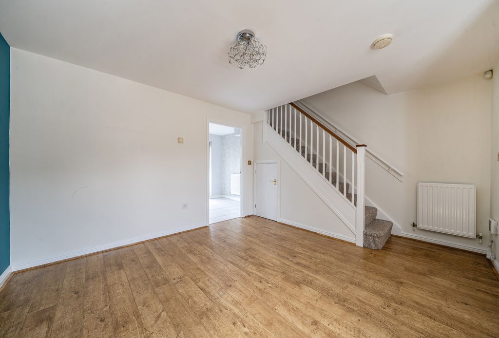 Property photo 3 of 16 1459063-8-69Fde94...