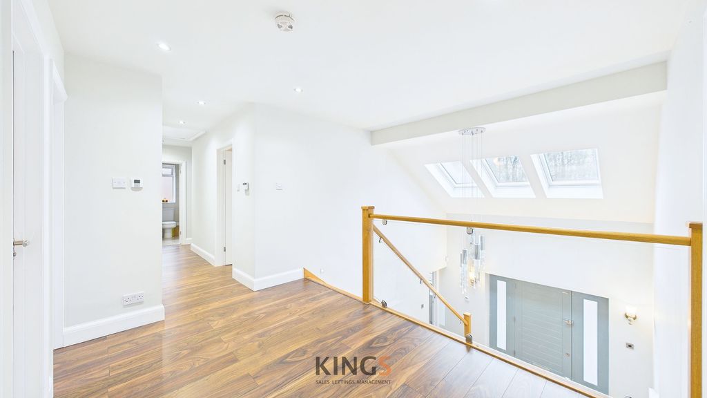 Additional image 34 of 5 bed detached house for saleUpland Drive, Brookmans Park AL9