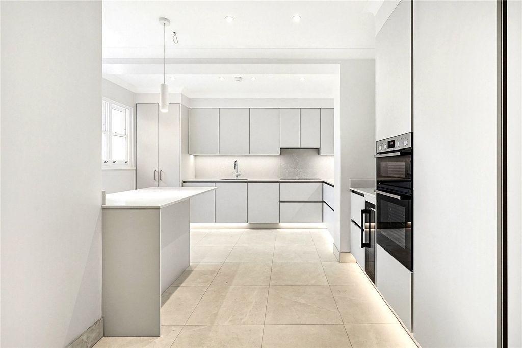 Property photo 3 of 18 Picture No. 15