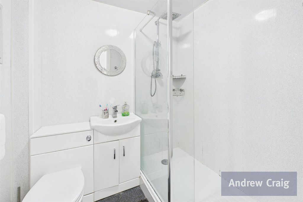 Property photo 3 of 15 Shower Room