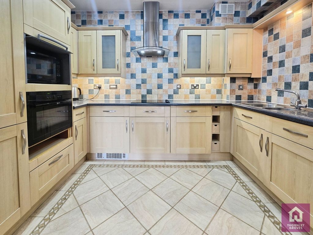 Property photo 2 of 15 Picture No. 29