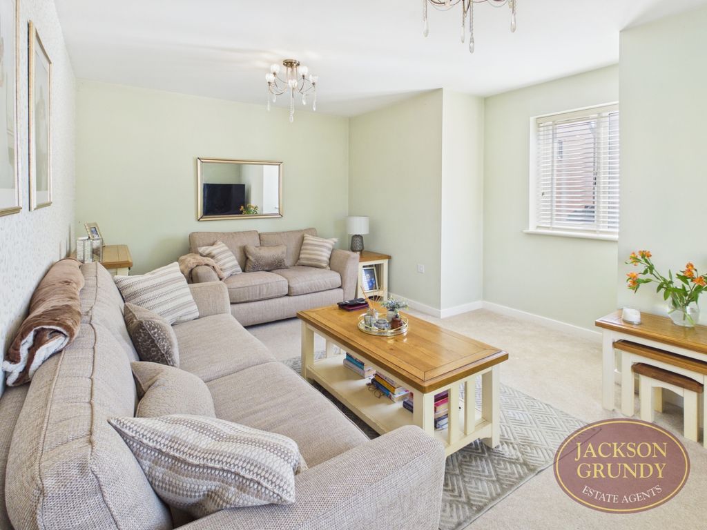 Property photo 2 of 15 Photo 8