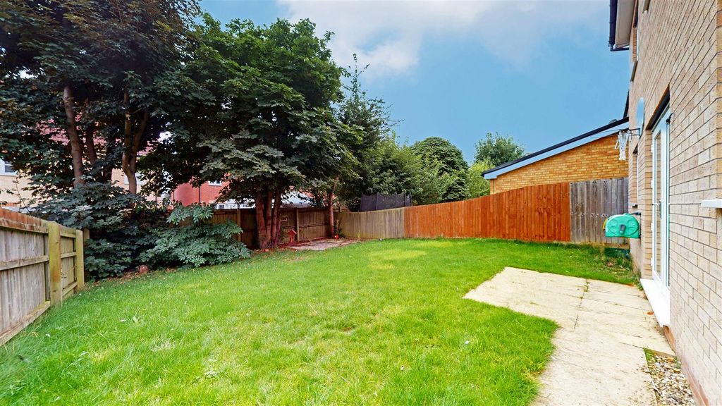 Property photo 2 of 13