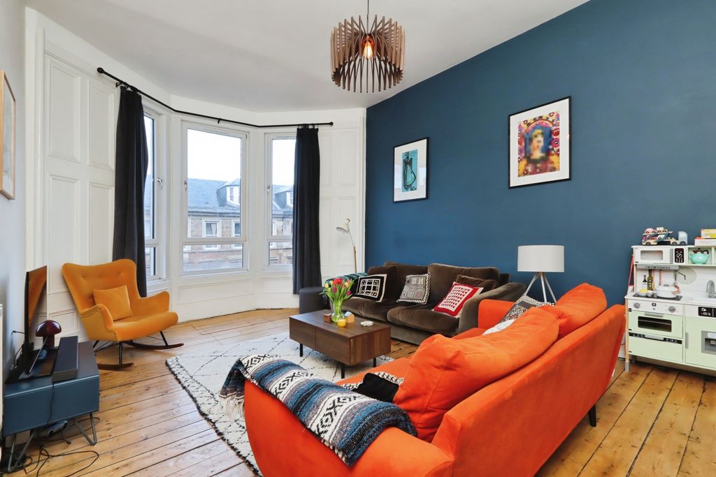 Property photo 3 of 15 Living Room