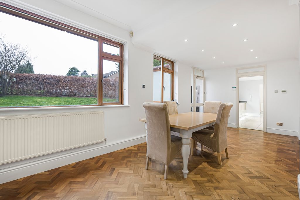 Property photo 3 of 30 Reception/Dining Room