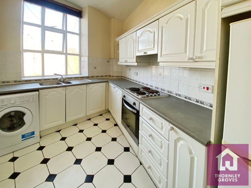 Property photo 3 of 12 Picture No. 10