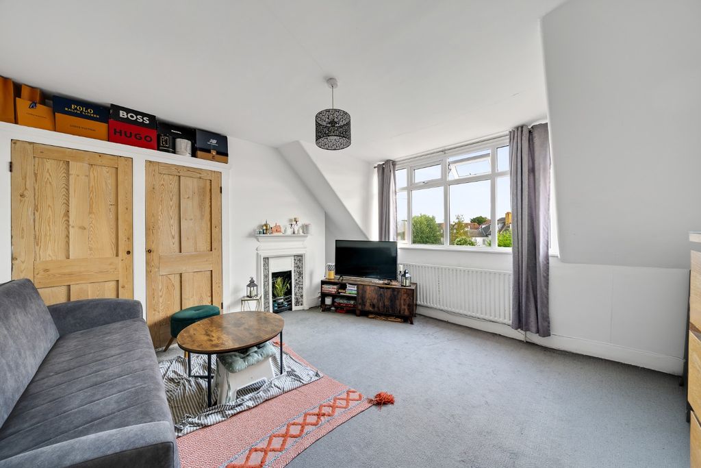 Property photo 2 of 17 5559642