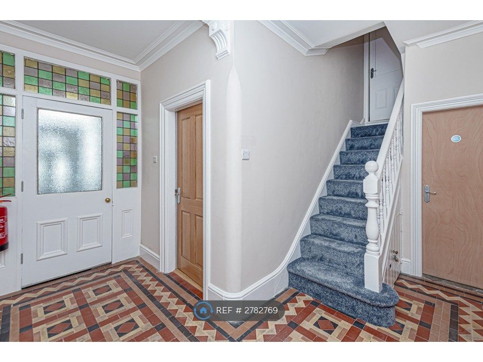 Property photo 2 of 26