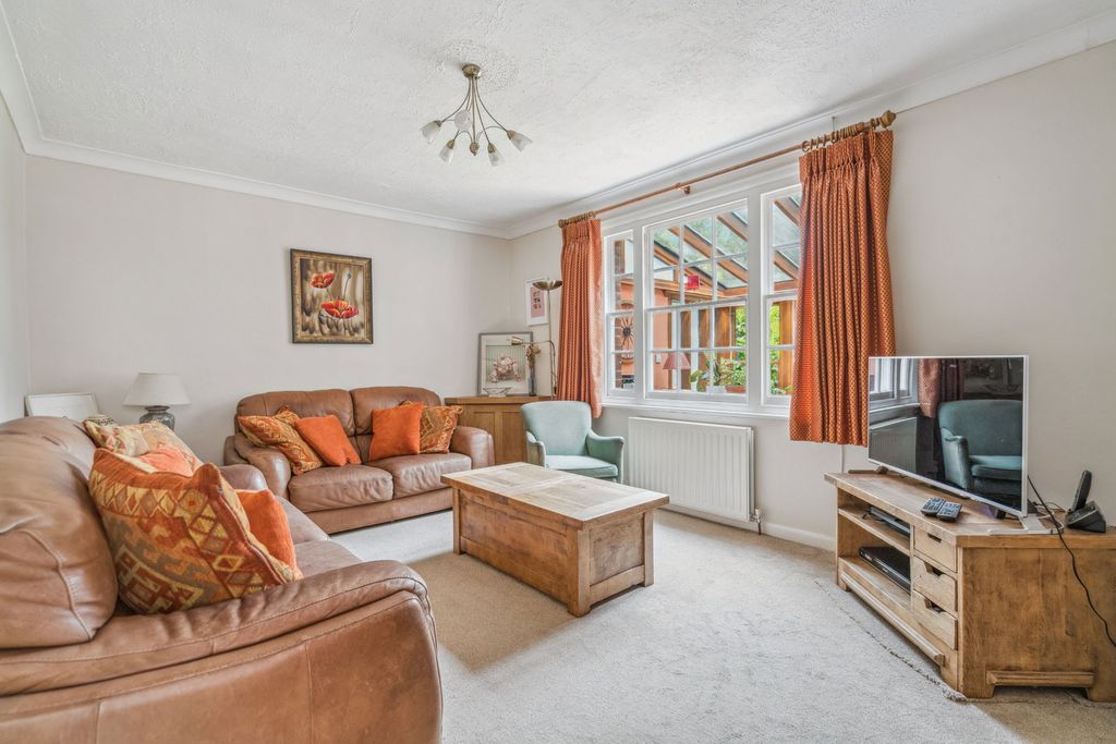 Property photo 2 of 18