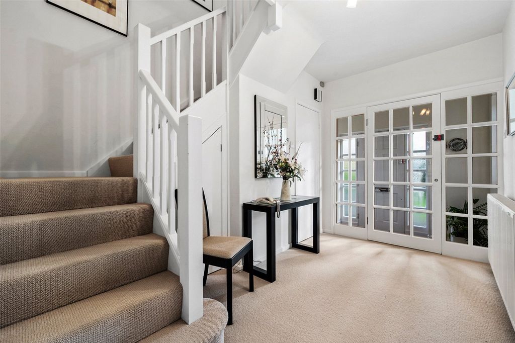 Property photo 3 of 28 Hallway