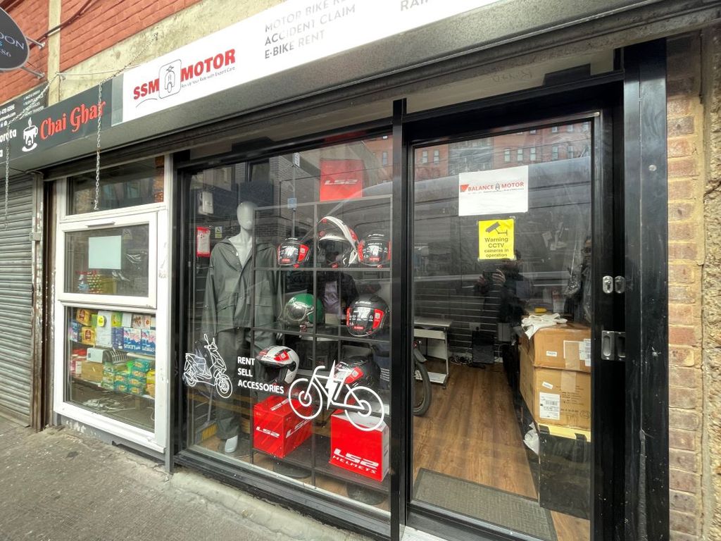 Property photo 2 of 31