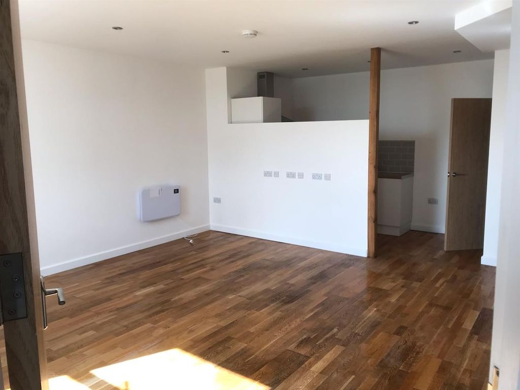 Property photo 3 of 34 Whatsapp Image 2026-02-19 At 4.18.27 Pm (1).Jpeg