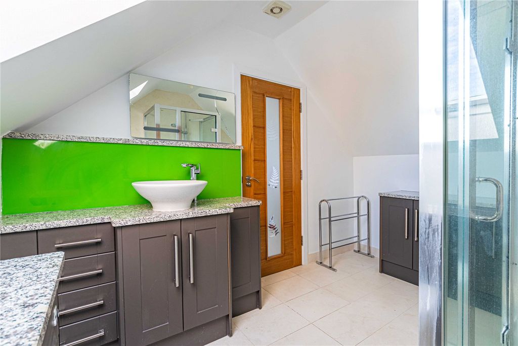 Additional image 15 of 4 bed terraced house to rentThe Old Bakery, Grange Road, Letchmore Heath WD25