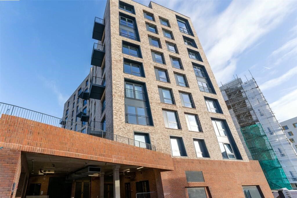 Property photo 3 of 7 Front