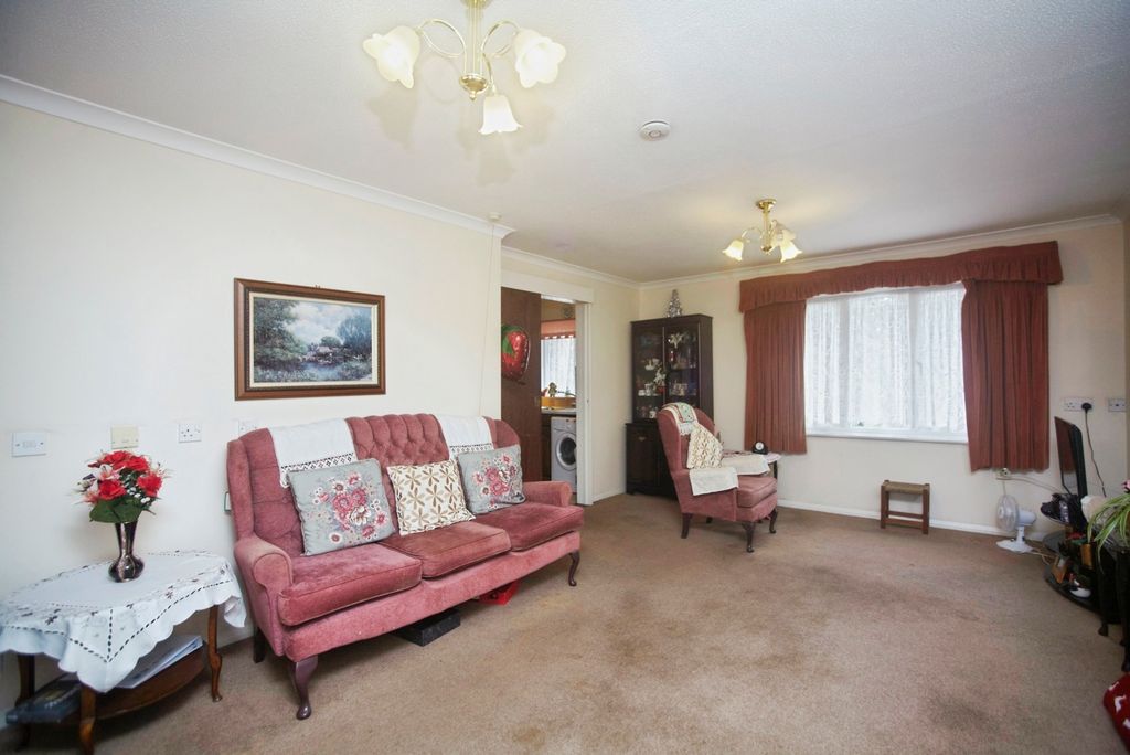 Property photo 2 of 15 Pbox-Img.Jpg