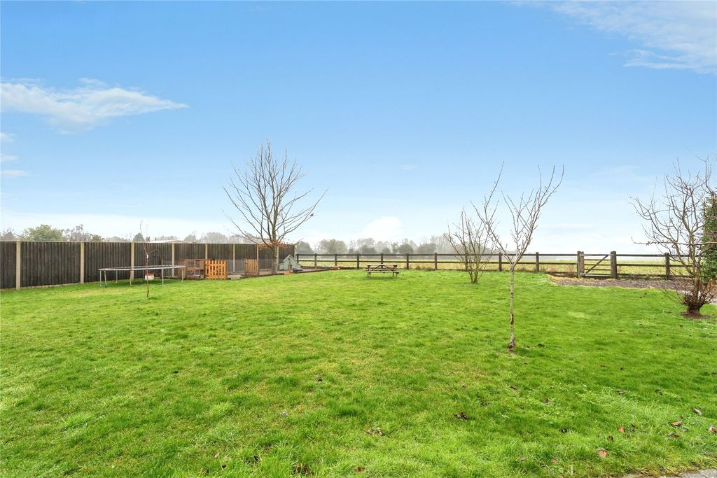 Property photo 3 of 28 Picture No. 07