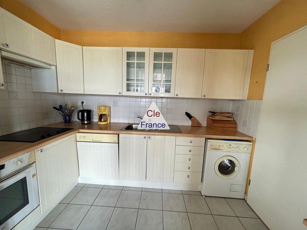 Property photo 3 of 8