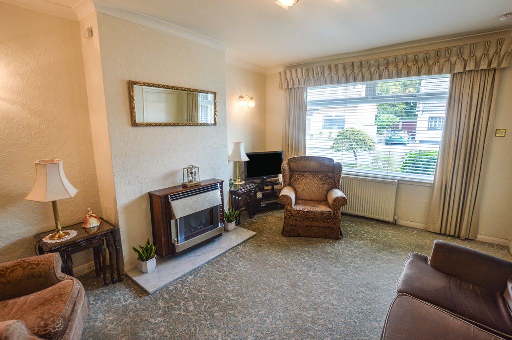 Property photo 2 of 23