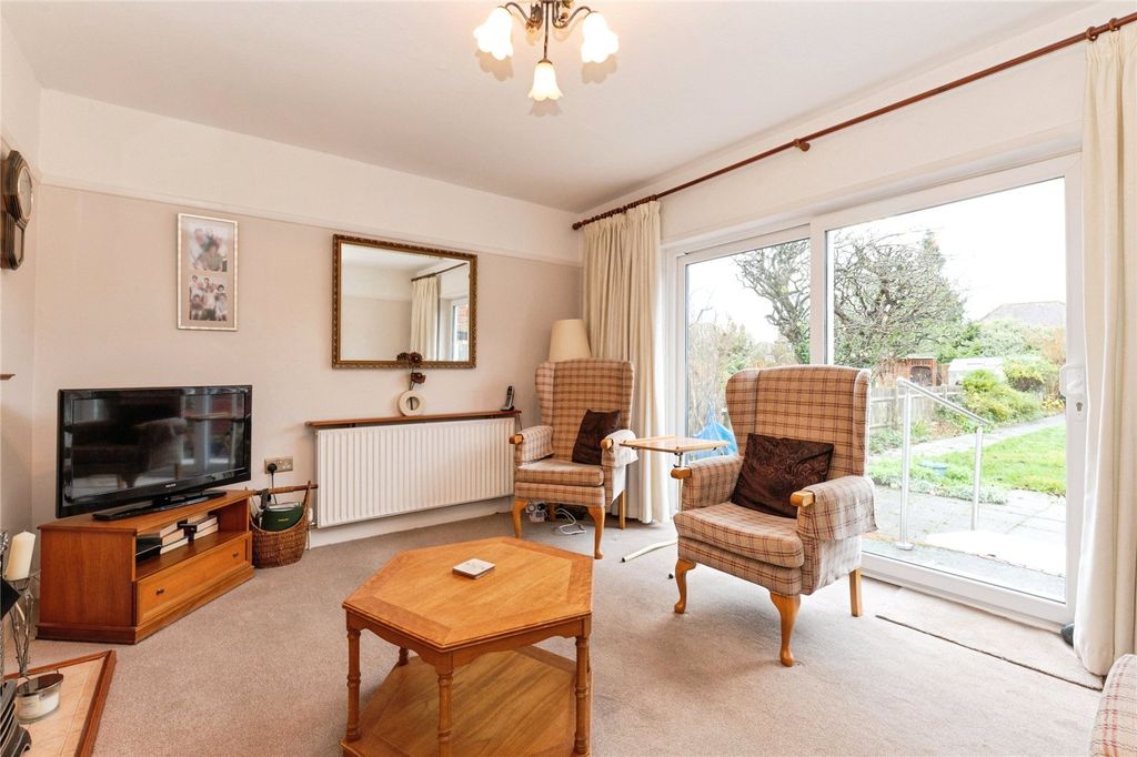 Property photo 2 of 11 Living Room