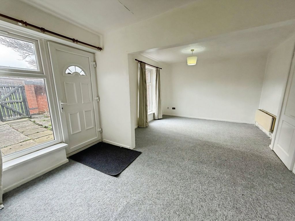 Property photo 3 of 13 Picture No. 10