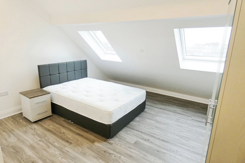 Property photo 2 of 9 Pbox-Img.Jpg