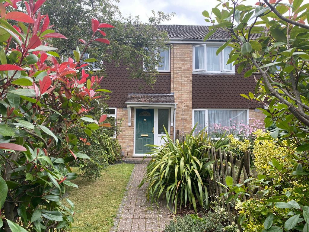 Property photo 1 of 11 Front