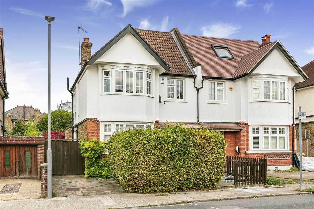 Property photo 1 of 19