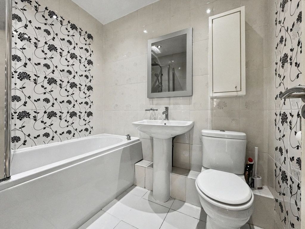 Additional image 12 of 4 bed semi-detached house to rentBrynau Road, Caerphilly CF83