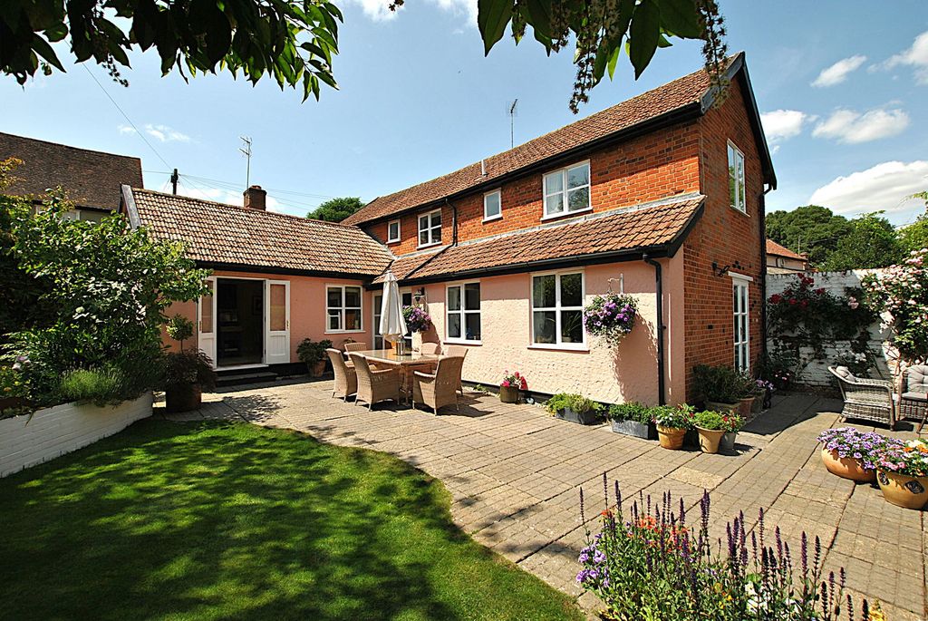 Property photo 2 of 18