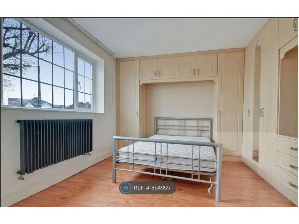 Property photo 3 of 4