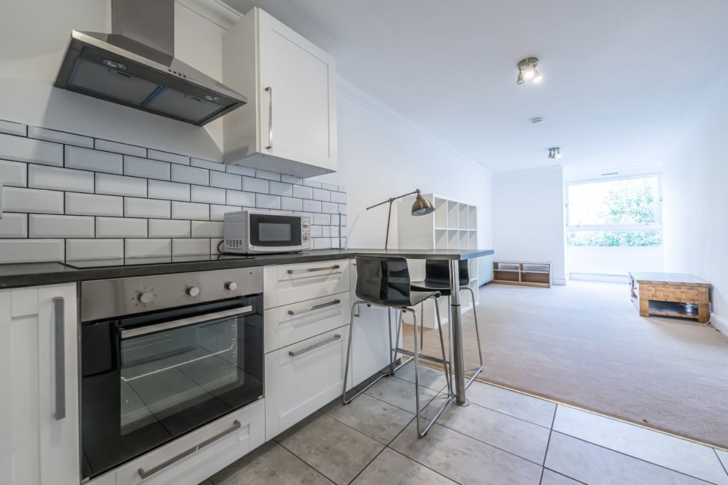 Property photo 1 of 19 4489001