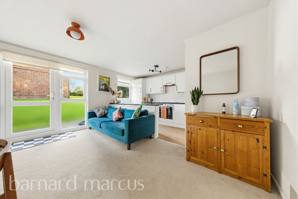 Property photo 3 of 7 Reception Room