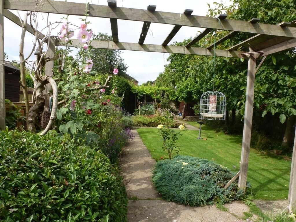 Property photo 2 of 20