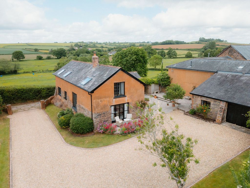 Property photo 1 of 58