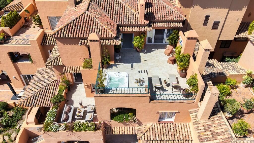 Property photo 1 of 3