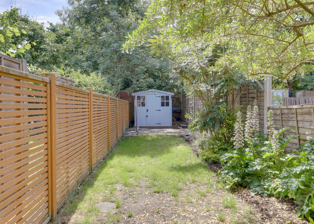Property photo 3 of 22